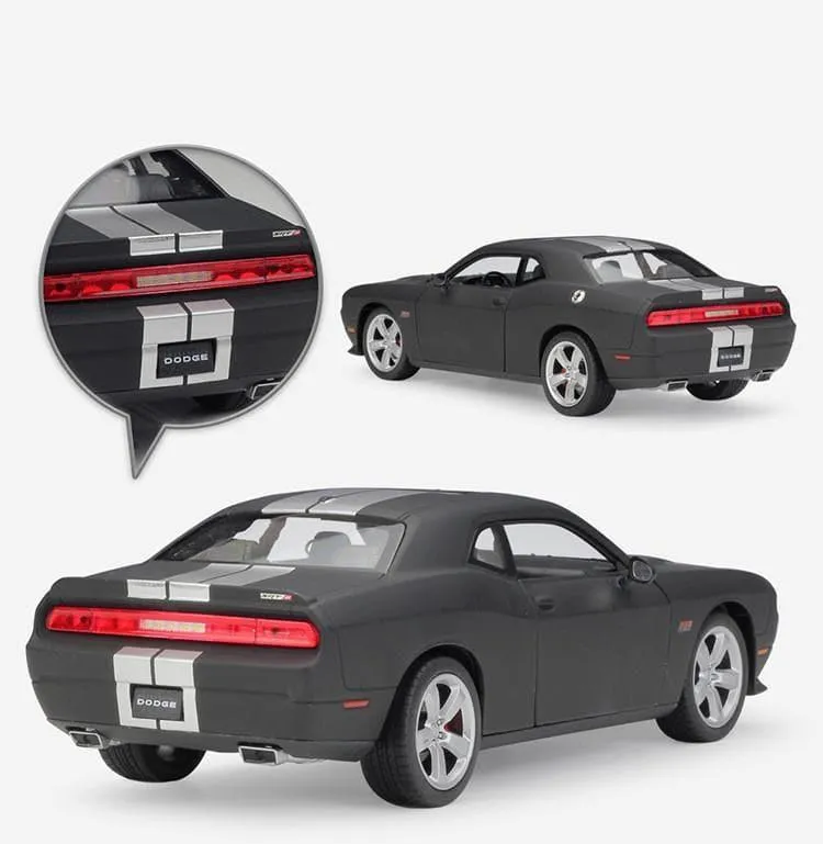 1:24 Dodge 2012 Challenger SRT Alloy Model Car