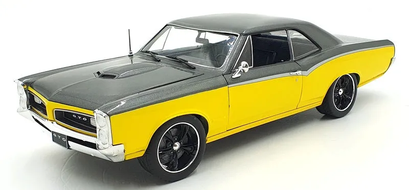 Acme 1/18 Scale Diecast A1801219 - 1966 Pontiac GTO Restomod - Black/Yellow