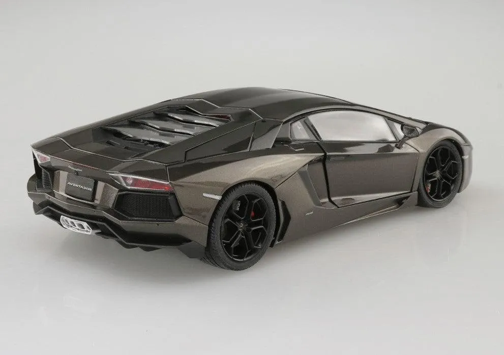 Aoshima 05864 2011 Lamborghini Aventador LP700-4 1/24 Model Kit