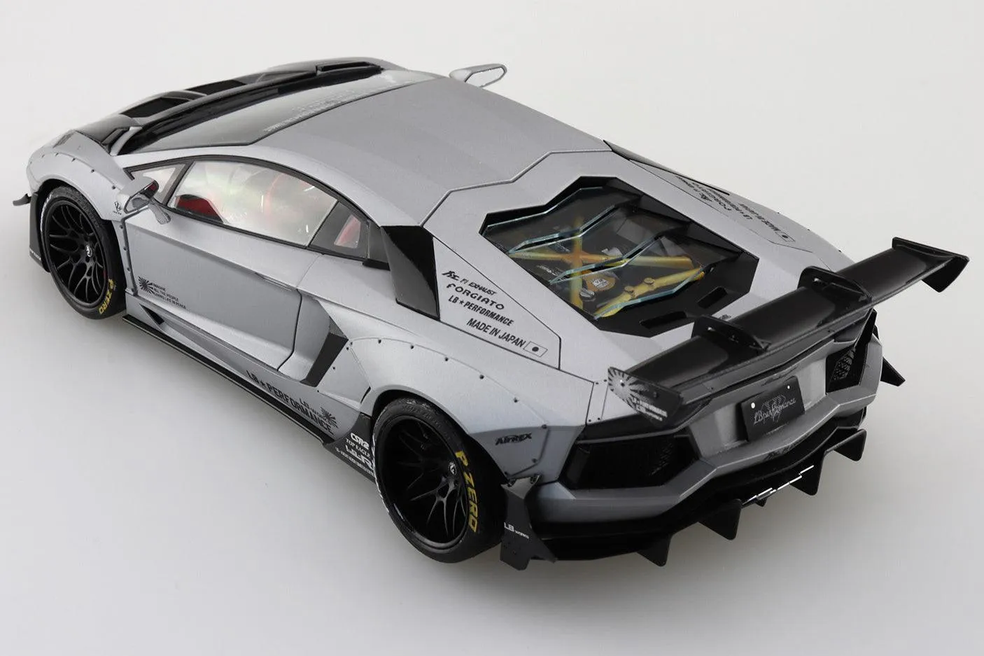 Aoshima 05993 LB-Works Lamborghini Aventador Limited Edition Ver.1 1/24 Model Kit