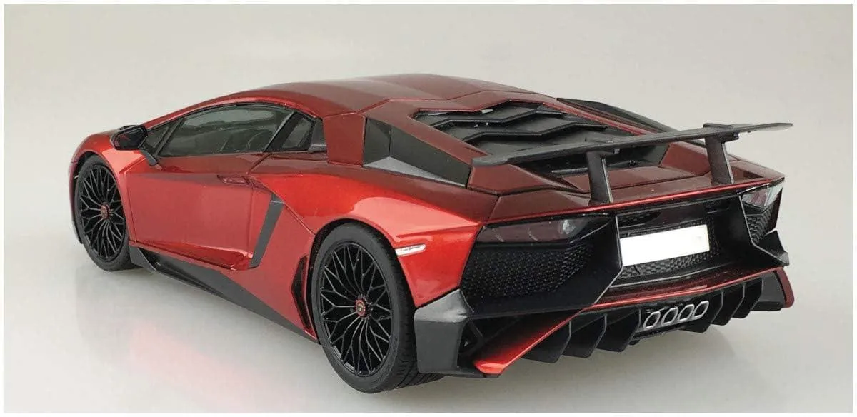 Aoshima 11 2015 Lamborghini Aventador SV 1/24 Model Kit