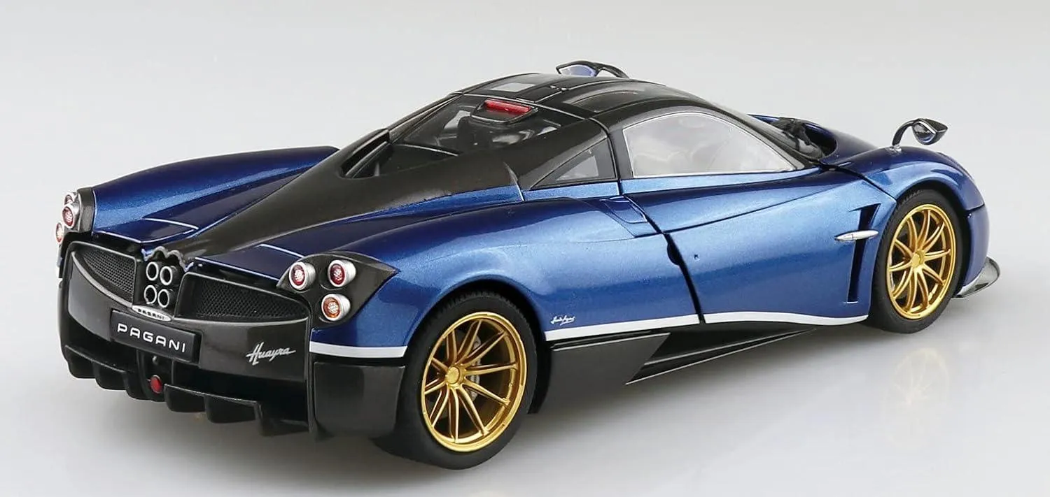 Aoshima 2016 Pagani Huayra Pacchetto Tempesta 1/24 Model Kit