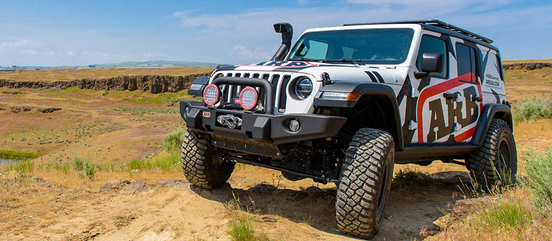 ARB Deluxe Front Bumper 2018-2023 Jeep Wrangler JL