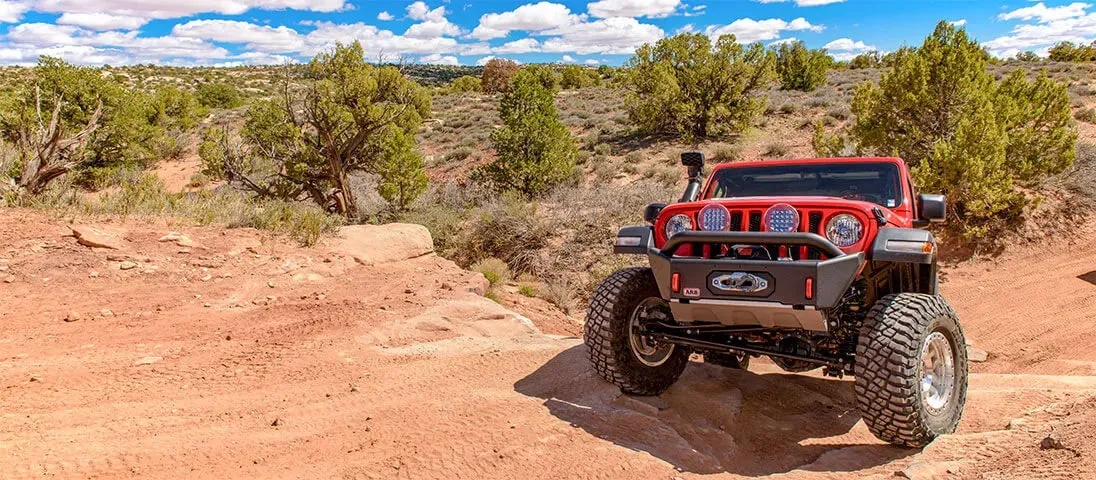 ARB Front Bondi Stubby Winch Bumper - Jeep JL