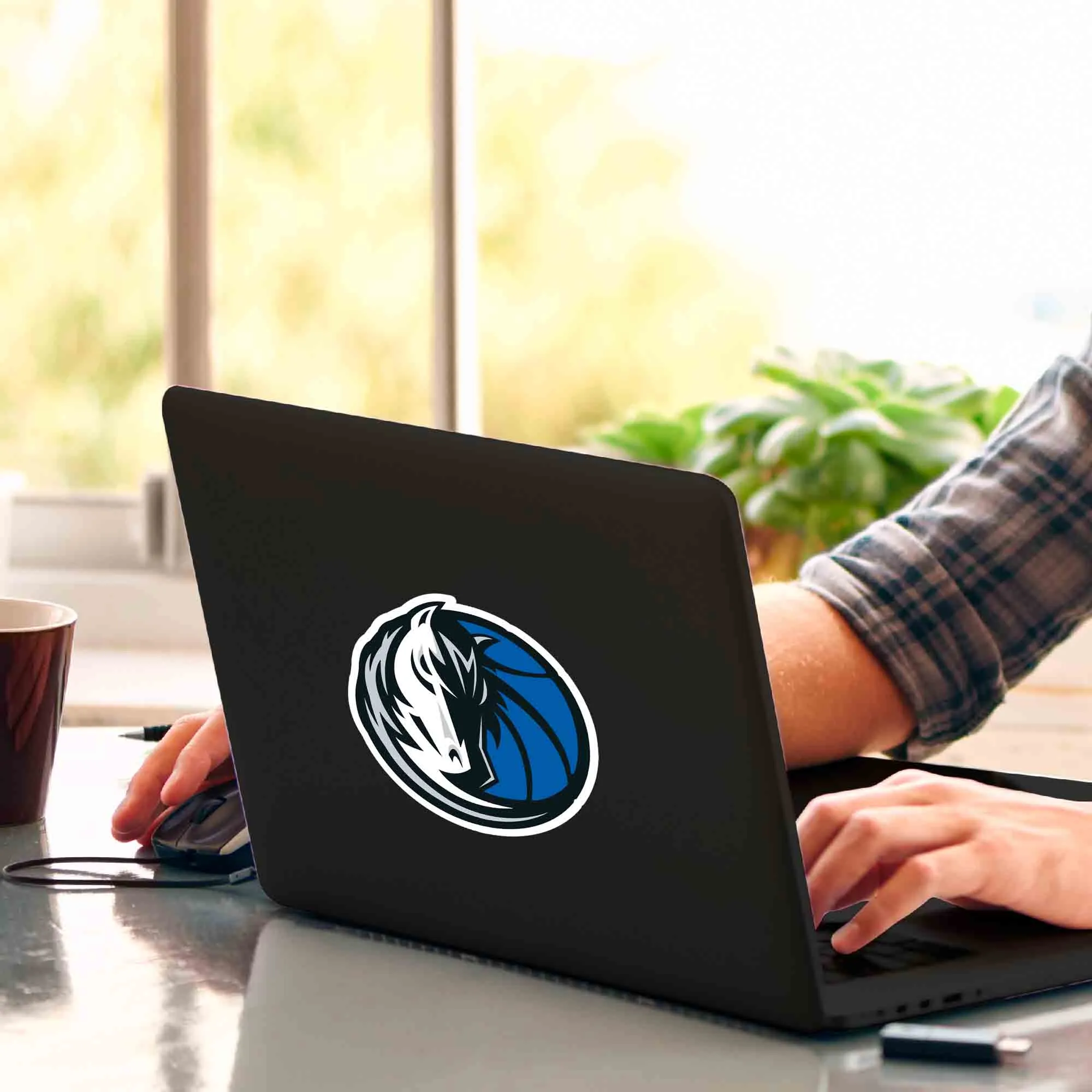 Fanmats Dallas Mavericks Matte Decal Sticker