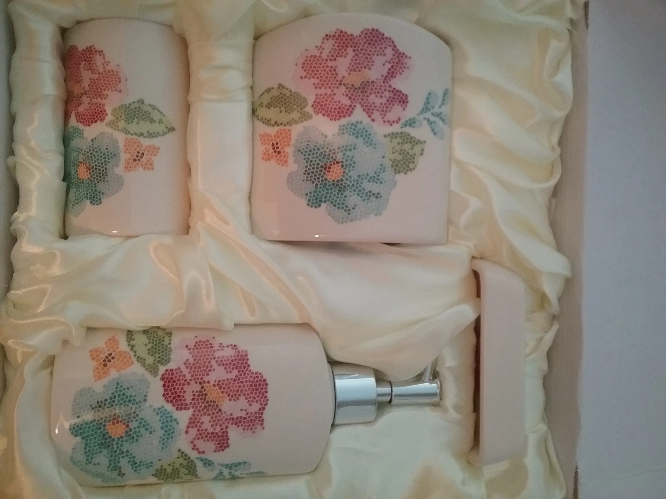 Flower Bathroom Accessory Set