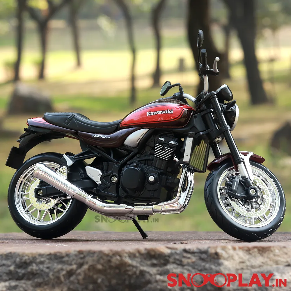 Kawasaki Z900RS Diecast Bike 1:12 Scale Model