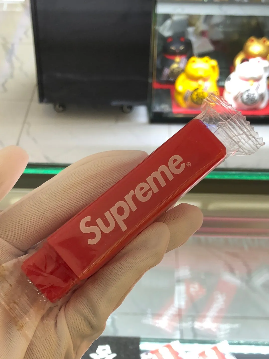 Supreme Toothbrush